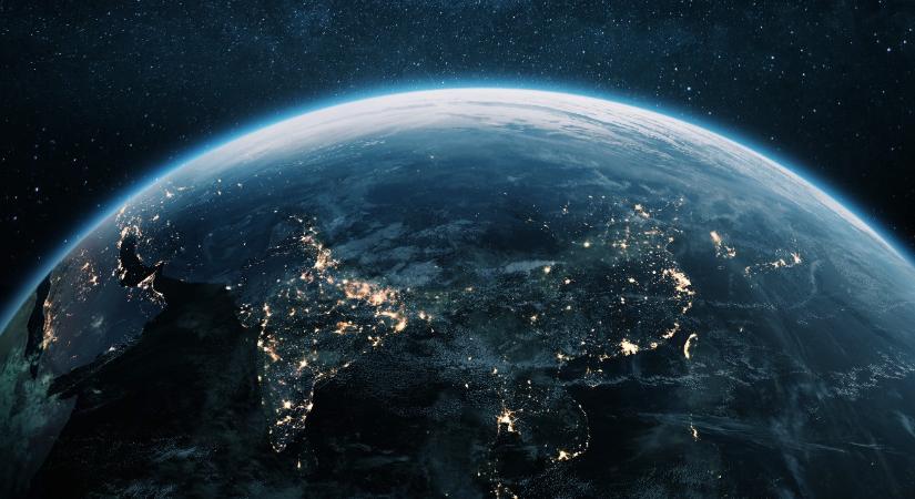 Nonstop megfigyelés: újabb kémműholdat állítottak Föld körüli pályára