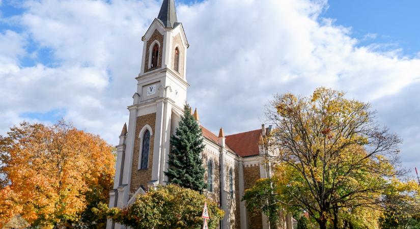 A szabadhegyi Szent Anna Plébánia – A Szentírásból töltekeznek