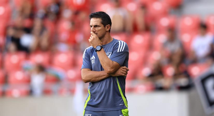 Pályát avattak, DVSC-legendákat jutalmaztak, de az ünnepbe belerondított az éllovas