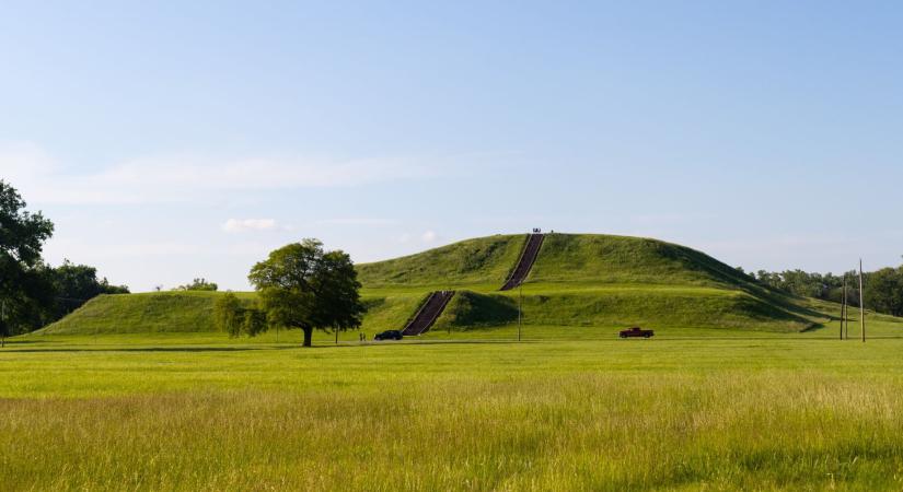 900 évvel ezelőtt az indiánok 180 kilométerre szállítottak egy 5 tonnás fát