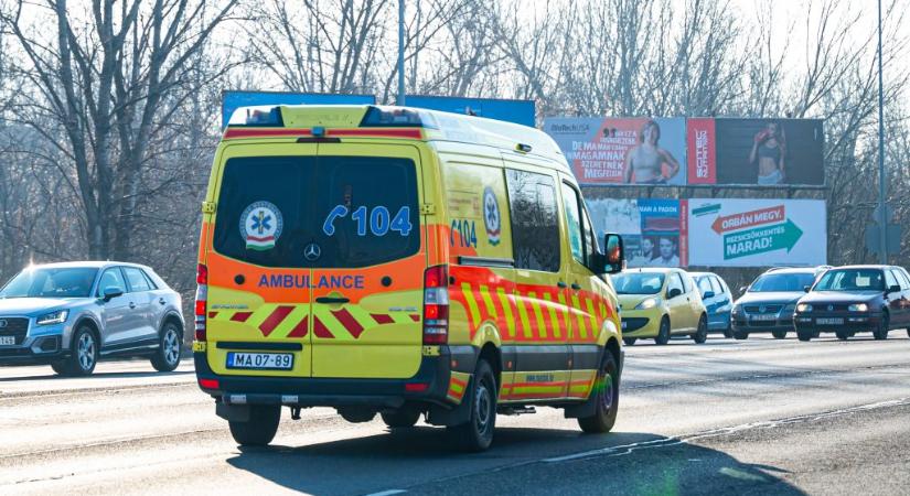 Egy hónapon belül három mentő halt meg Siófokon – ugyanazon a kocsin dolgoztak évekig