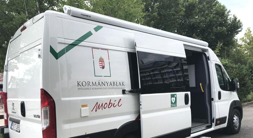 Megáll a kormányablakbusz a faluban – nézd meg, mikor érkezik hozzád!