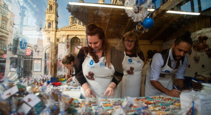 Mi azt tanítjuk, hogy az adás közjó, nem önpromó