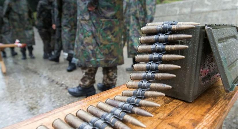 Rendkívüli bejelentés: Magyarországra költözik a svájci hadiipari cég, mostantól itt fog gyártani – csak így rendelnek tőle a NATO-tagok