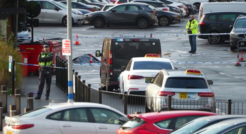 „Először azt hittük halloweeni tréfa” – szemtanúk az angliai késes támadásról  videó