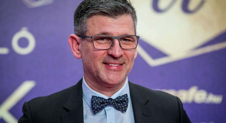 Megszületett Kárász Róbert harmadik gyermeke, közös fotót is mutatott a picivel