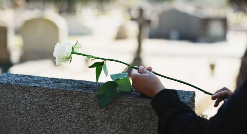 „Gyere vissza…” – üzenetek a szív mélyéről Halottak napján