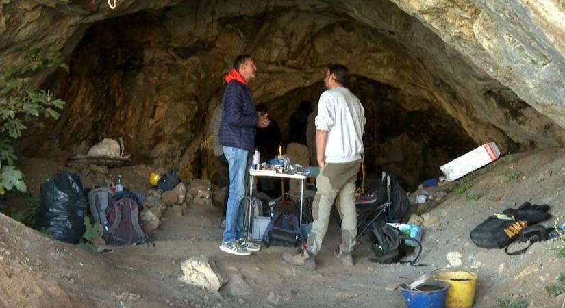 Szenzációs régészeti felfedezés - többek között egy 35 000 éves kandalló bukkant elő