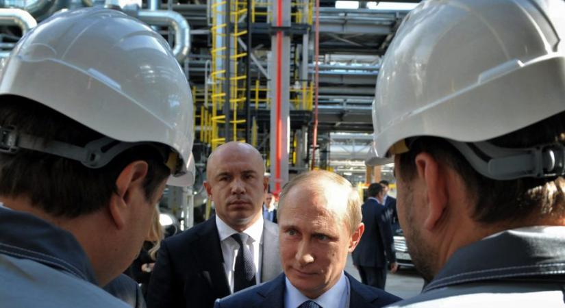 Ukrán drónok robbantottak az oroszok egyik fontos Fekete-tengeri olajtermináljában