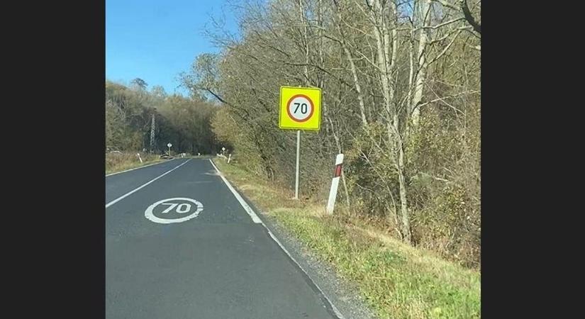 80 év körüli sofőr a sérült – Videókat mutatunk a kamionbaleset helyszínéről