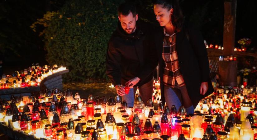 Hangulatok a Jáki úti temetőből