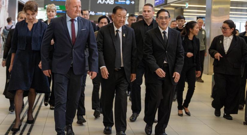 Dr. Simicskó István: példaértékű a baráti együttműködés Magyarország és Thaiföld között