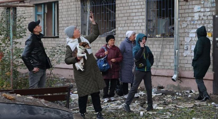 Rákapcsoltak az oroszok: Kelet-Ukrajna áram nélkül maradt