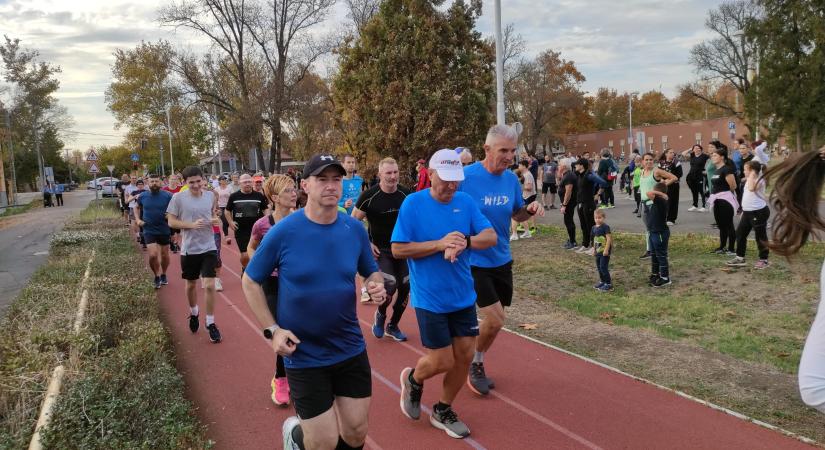 Kétszázan futottak az édesanyát elvesztett Vágó családért – videó