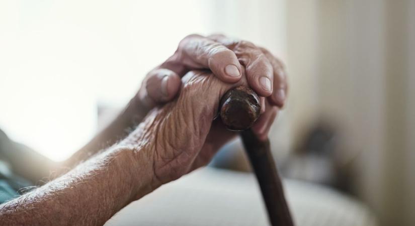 111 évesen is kicsattan az egészségtől egy férfi: végre elárulja, mi a hosszú élet titka