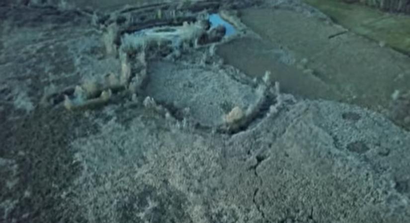 Élet-halál küzdelem az ócsai mocsárban, kis híján elnyelte a láp az óvatlan turistát