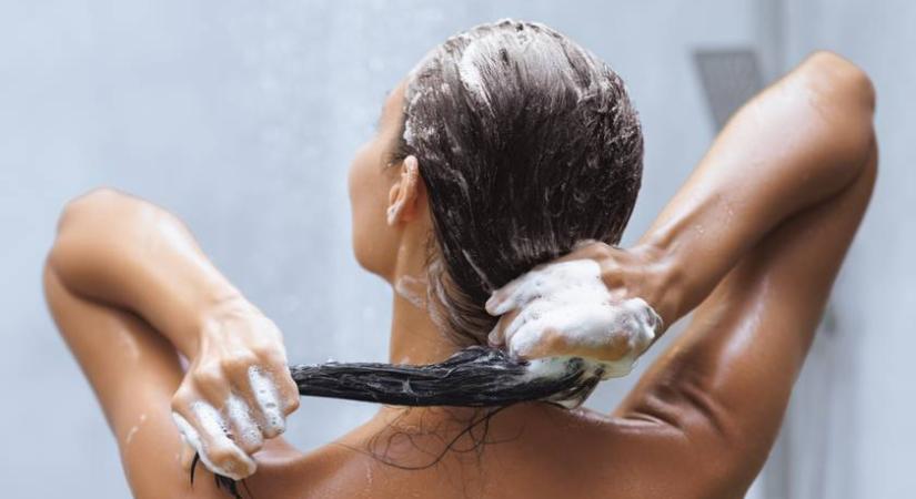 Ilyen gyakran kell hajat mosnod, ha azt akarod, hogy gyorsan nőjön - Szakértők árulták el