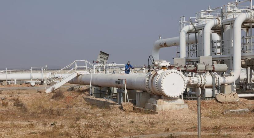 Nem csoda, hogy Trump kikosarazta Orbánt, Erdogannak is el kell fordulnia az orosz olajtól