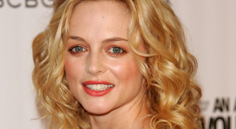 20 évet is letagadhatna a 2000-es évek legdögösebb színésznője: így néz ki ma, 55 esztendősen, bikiniben – Fotók