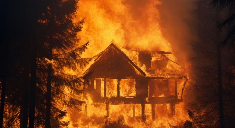 Egy öttagú család otthonában csaptak fel a lángok, senki sem élte túl