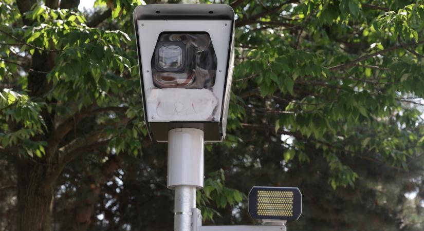 Döntöttek, itt halálra ítélték a traffipaxokat