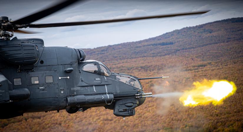 Nyugdíjazása előtt még éleslövészeten vett részt a legendás hazai harcihelikopter