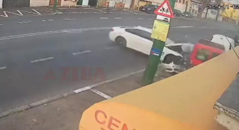 Részegen okozott balesetet egy rendőr, majd elmenekült a helyszínről (VIDEÓ)