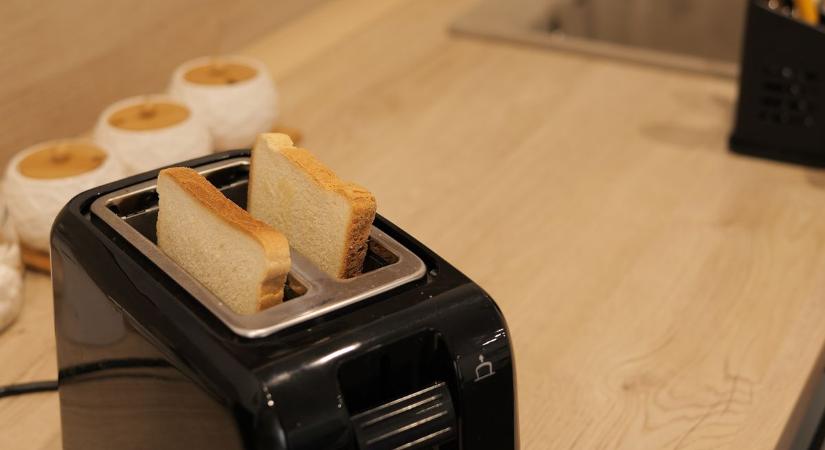 Pirítósból ötcsillagos reggeli – 3 hozzávaló, nulla macera