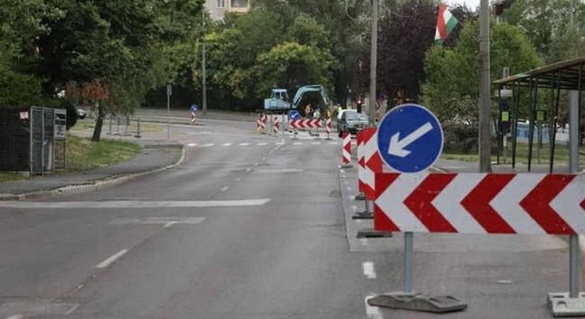 Útfelújítási munkálatok zajlanak Miskolc több pontján