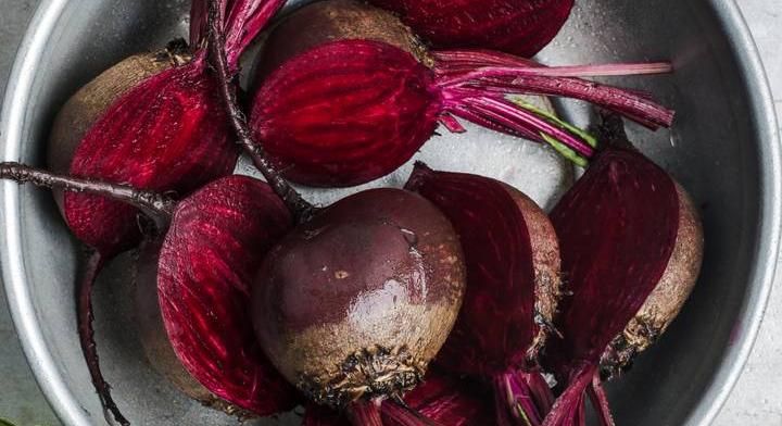 A cékla ezer arca: a legjobb receptek a salátától a süteményig
