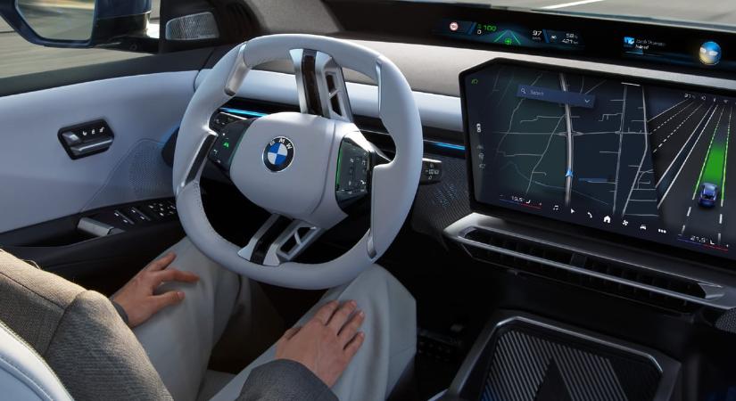 A debreceni BMW-ben tartósan elengedhető a kormány vezetés közben