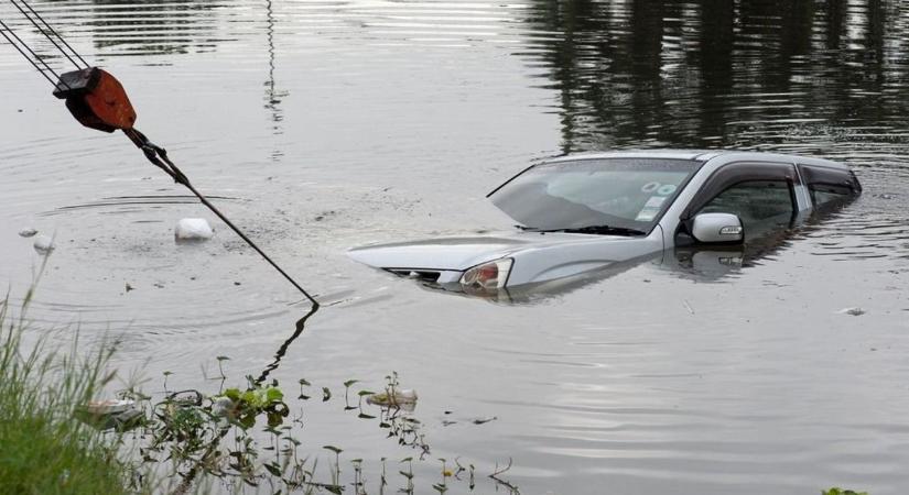 Tragédia a Siónál: vízbe hajtott egy autó, a fiatal sofőr életét vesztette