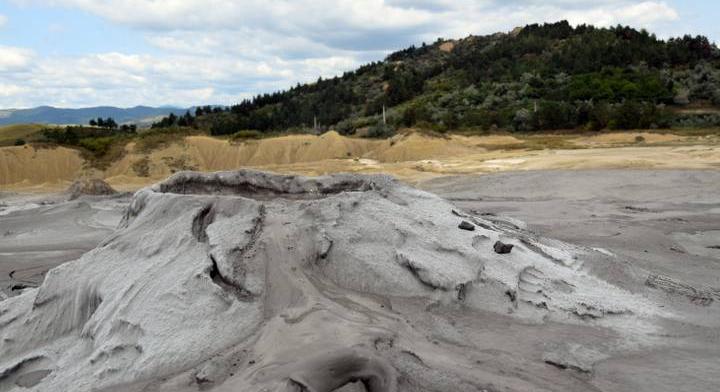 Ezek a Föld legbizarrabb vulkánjai: nem lávát lövellnek