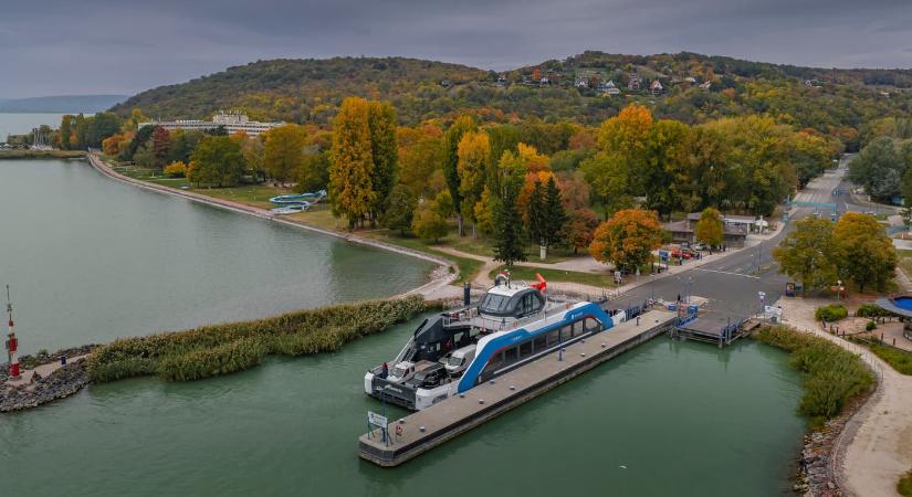 November 3-tól óránként indul a komp Szántódról és Tihanyból hétköznap