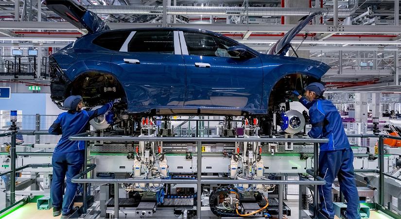 Németországban már több fogy a debreceni BMW-ből, mint a benzines változatából