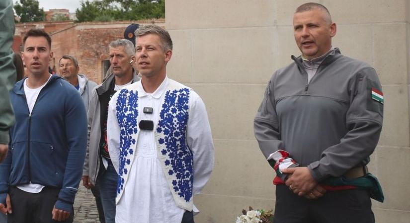 A Tisza Párt megágyazna Brüsszel háborús terveinek a sorkatonasággal