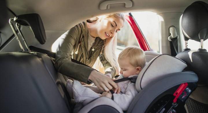 Óriási veszély fenyegeti a gyermeked, ha ilyen ülést használsz az autóban: cseréld re azonnal