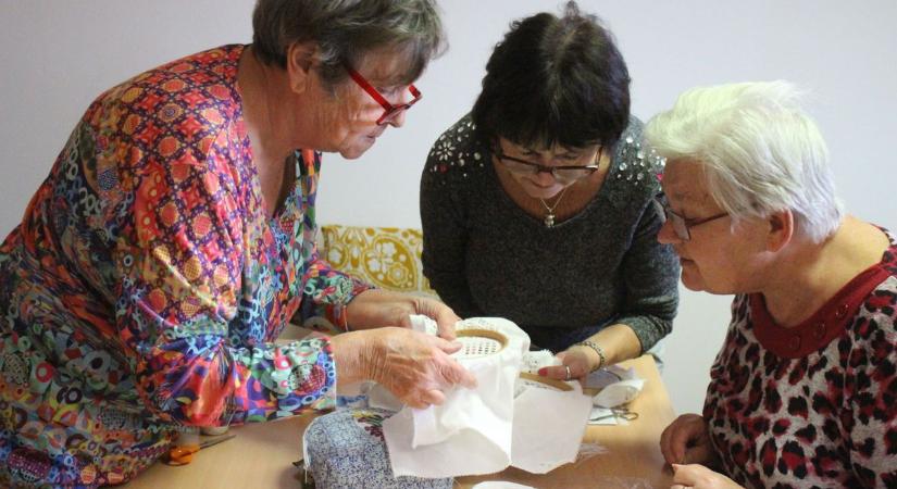 A hevesi vagdalásos hímzést népszerűsítették Matyóföldön