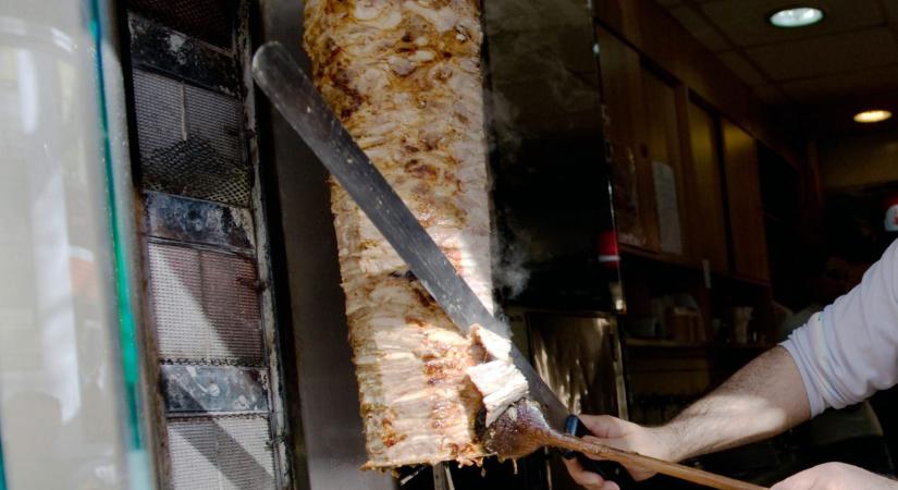 Azonnali gyrosrazzia jön