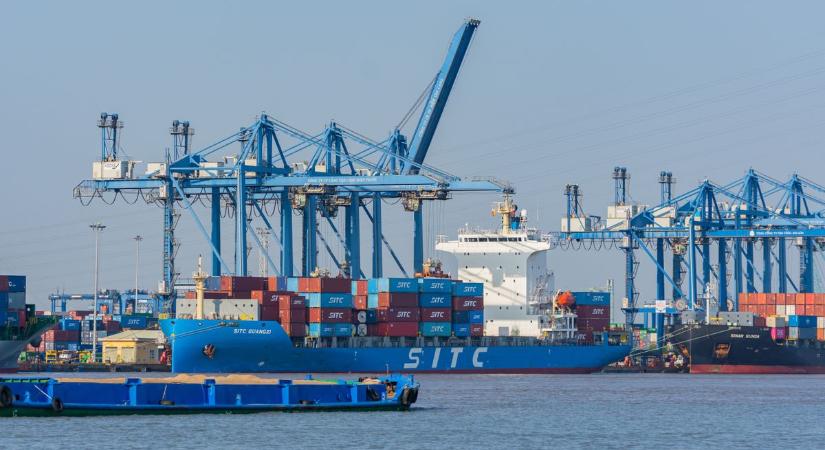 Mesterséges szigetek egész lánca nőtt ki hirtelen a tengerből, ennek nem csak Kína nem örül