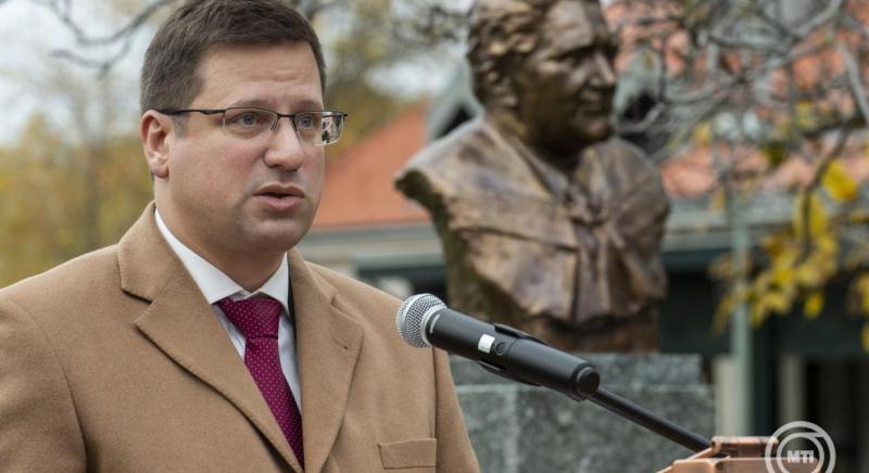 Gulyás Gergely: Hegedűs Loránt új utakra vezette a rábízott egyházat
