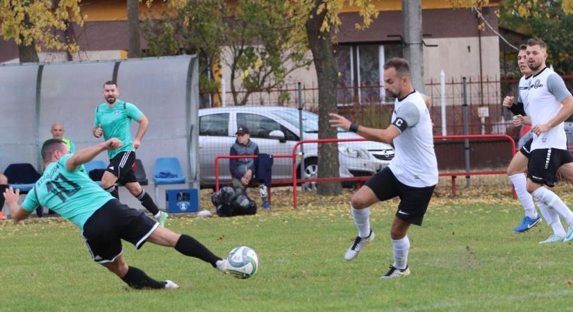 Szerencsével, de a Dunagyöngye nyerte a másodosztályú rangadót – fotók