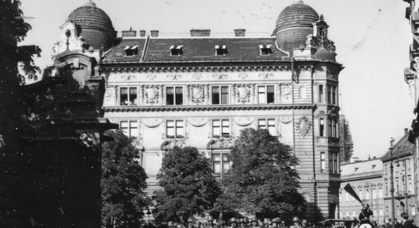 Budapest elveszett tetődíszei – A Kovács-bérház