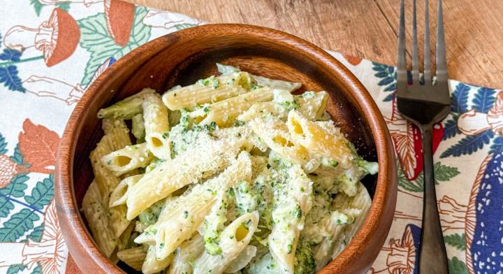 Krémes, tejszínes-brokkolis tészta: 30 perces vacsora