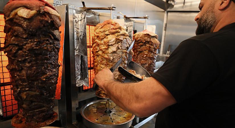 Razziázik a fogyasztóvédelem, ellenőrzik a gyroszosokat