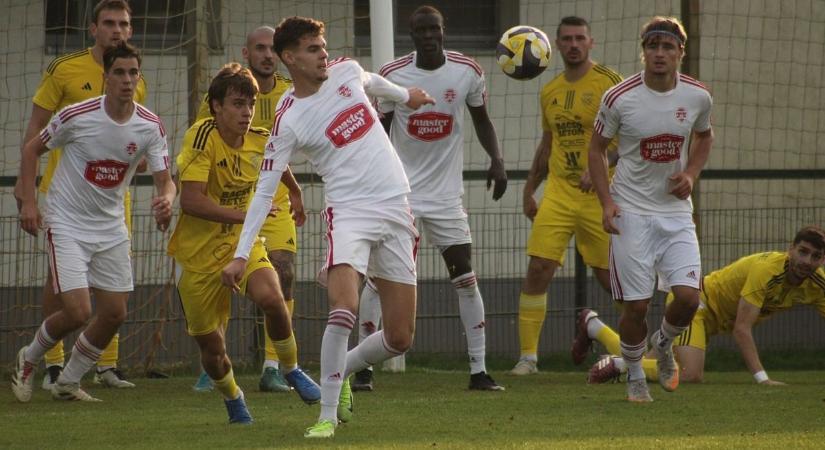 Hatvan perc emberhátrányban – ezt az edző sem hagyta szó nélkül (mutatjuk a tabellát is)