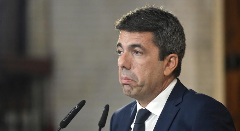 Váratlanul megtört, és lemondott Valencia kormányzója, akit a villámárvíz félrekezelésével vádolnak