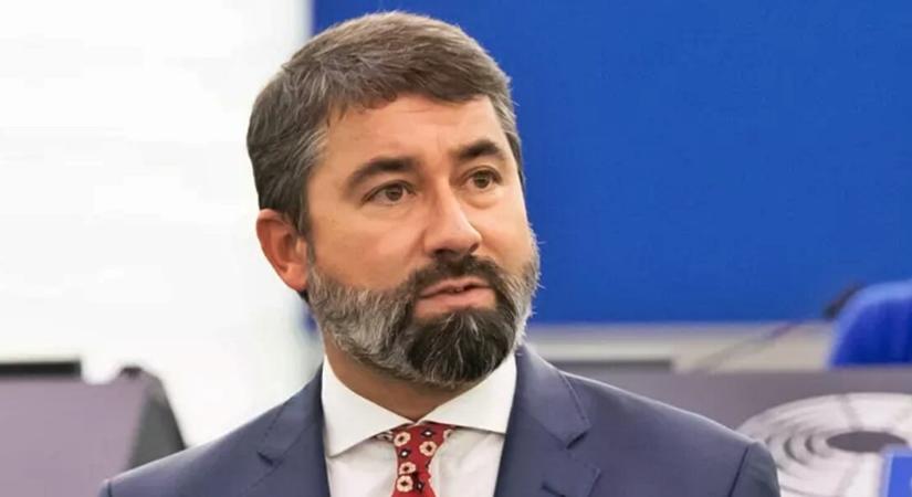 Hidvéghi Balázs: a nemzeti konzultáció arról szól, mennyi pénz marad az embereknél