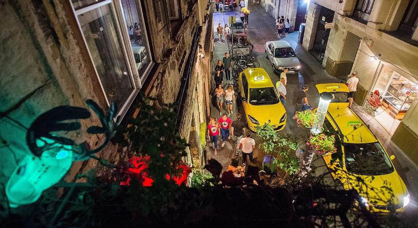 Gyilkosság a bulinegyedben: az ügyészség nem hisz az ír férfi „balesetmeséjében”, aki videóra vette az áldozata szenvedését