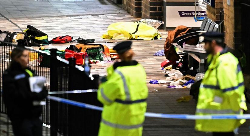 Angliát sokkolta a vonaton történt késelés: most előkerültek a legfontosabb részletek is